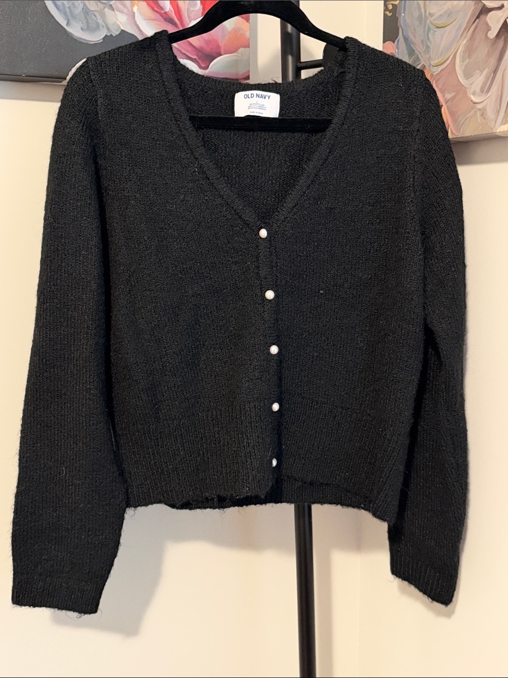 Old Navy Black Cropped V-Neck Cardigan with Pearl Buttons